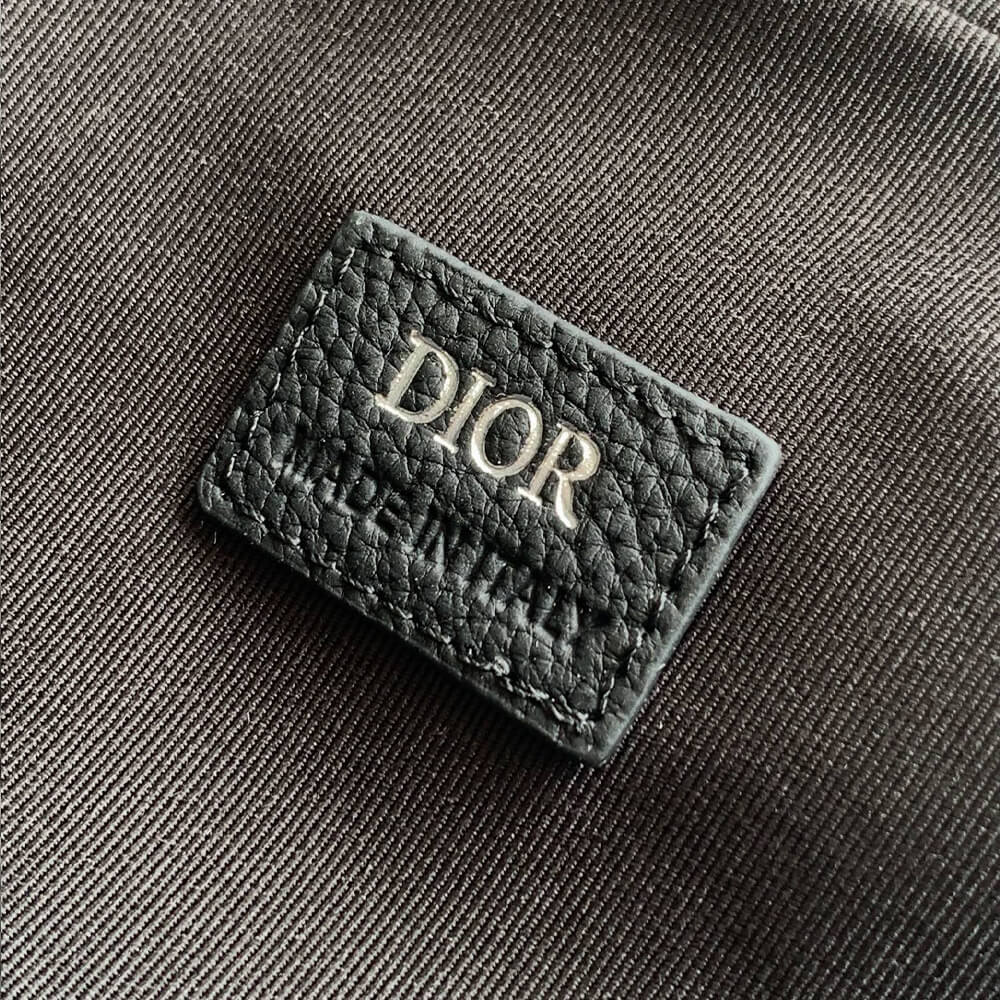 D*or zipped briefcase