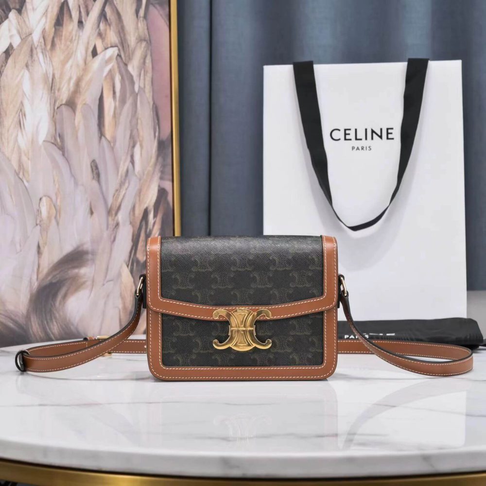 Teen Triomphe Bag in shiny calfskin