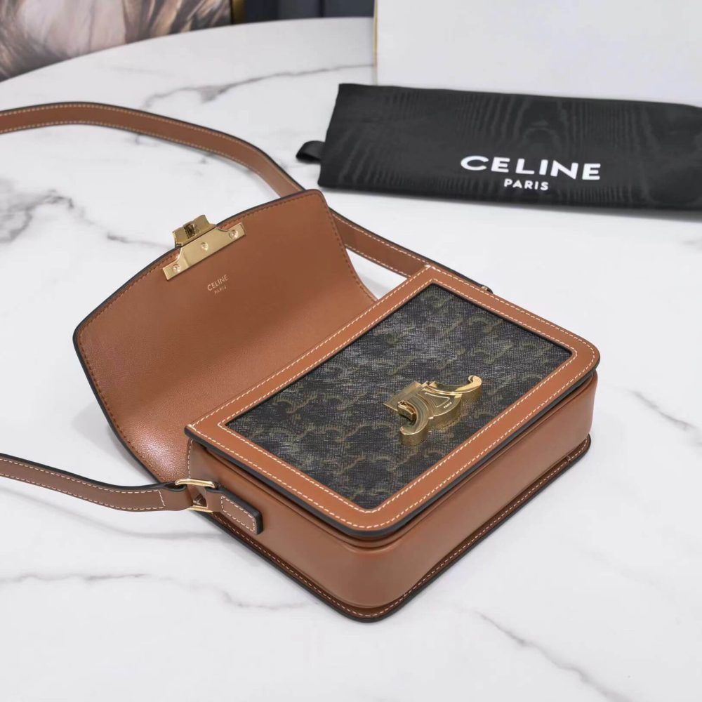 Teen Triomphe Bag in shiny calfskin