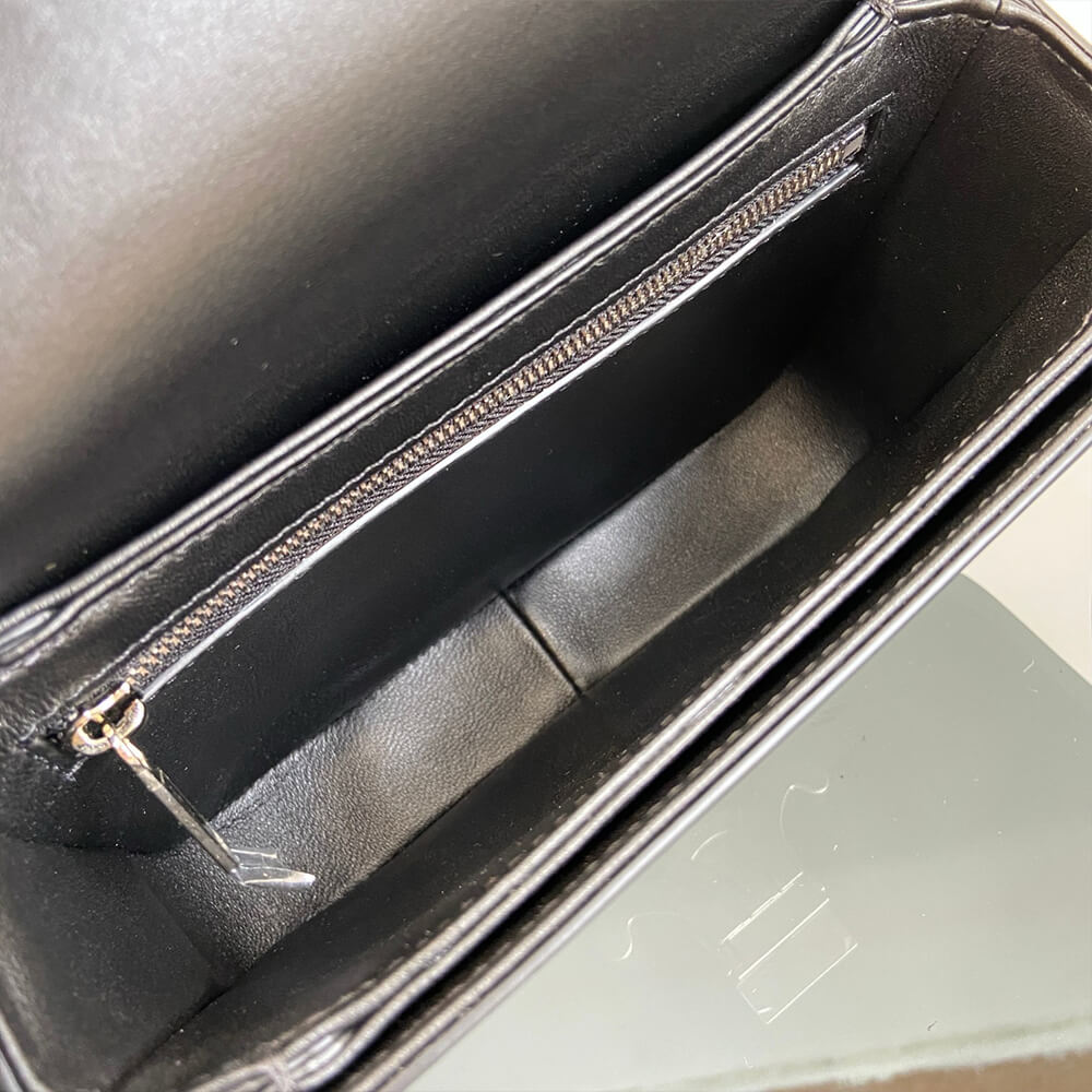 Teen Triomphe Bag in shiny calfskin