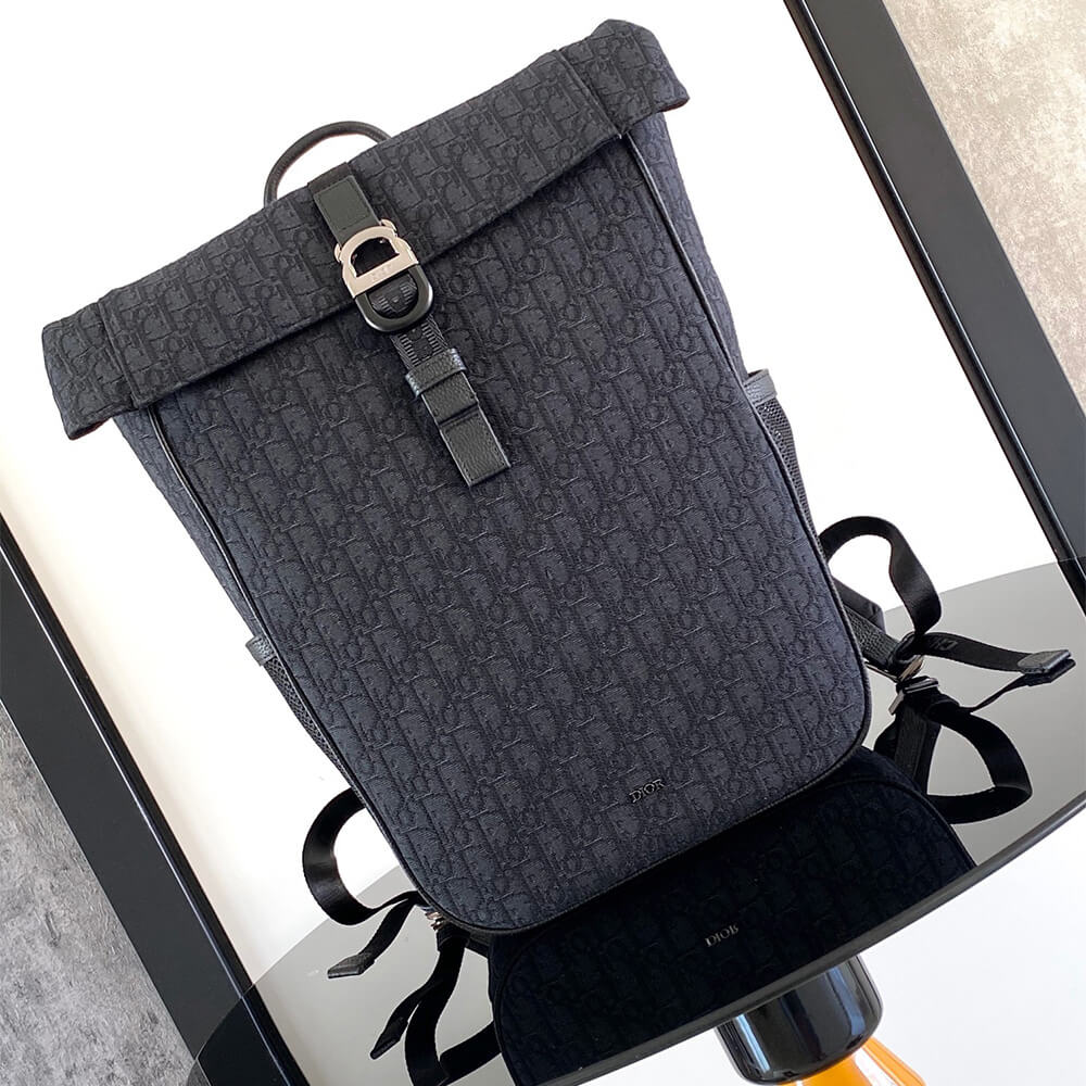 D*or 8 roll top backpack